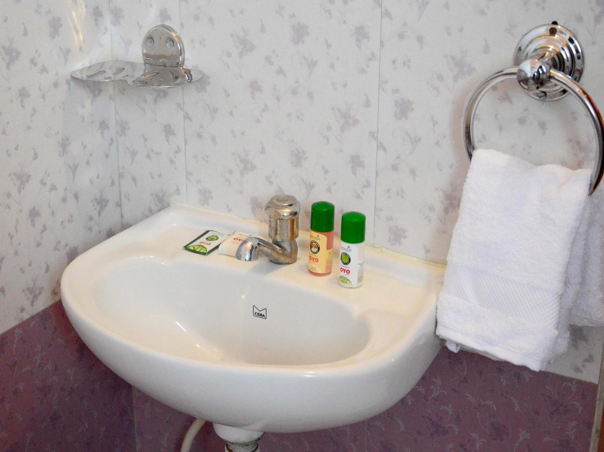 Oyo 6179 Hotel Aarjee Crescent ชัยปุระ ภายนอก รูปภาพ