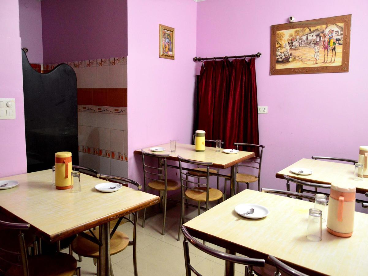 Oyo 6179 Hotel Aarjee Crescent ชัยปุระ ภายนอก รูปภาพ