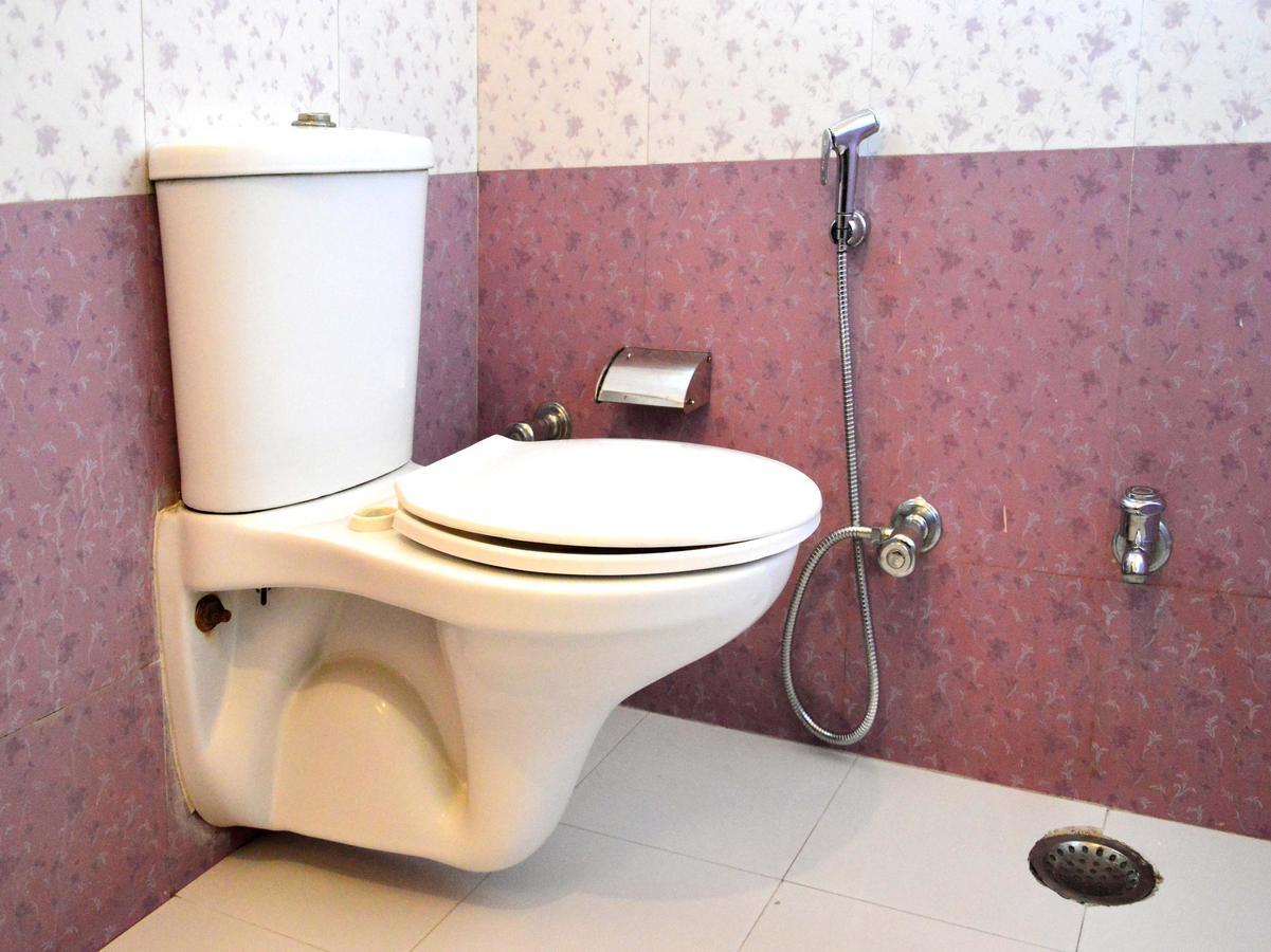 Oyo 6179 Hotel Aarjee Crescent ชัยปุระ ภายนอก รูปภาพ