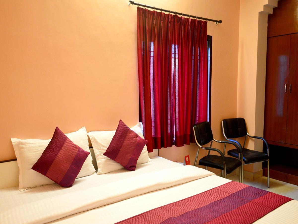 Oyo 6179 Hotel Aarjee Crescent ชัยปุระ ภายนอก รูปภาพ