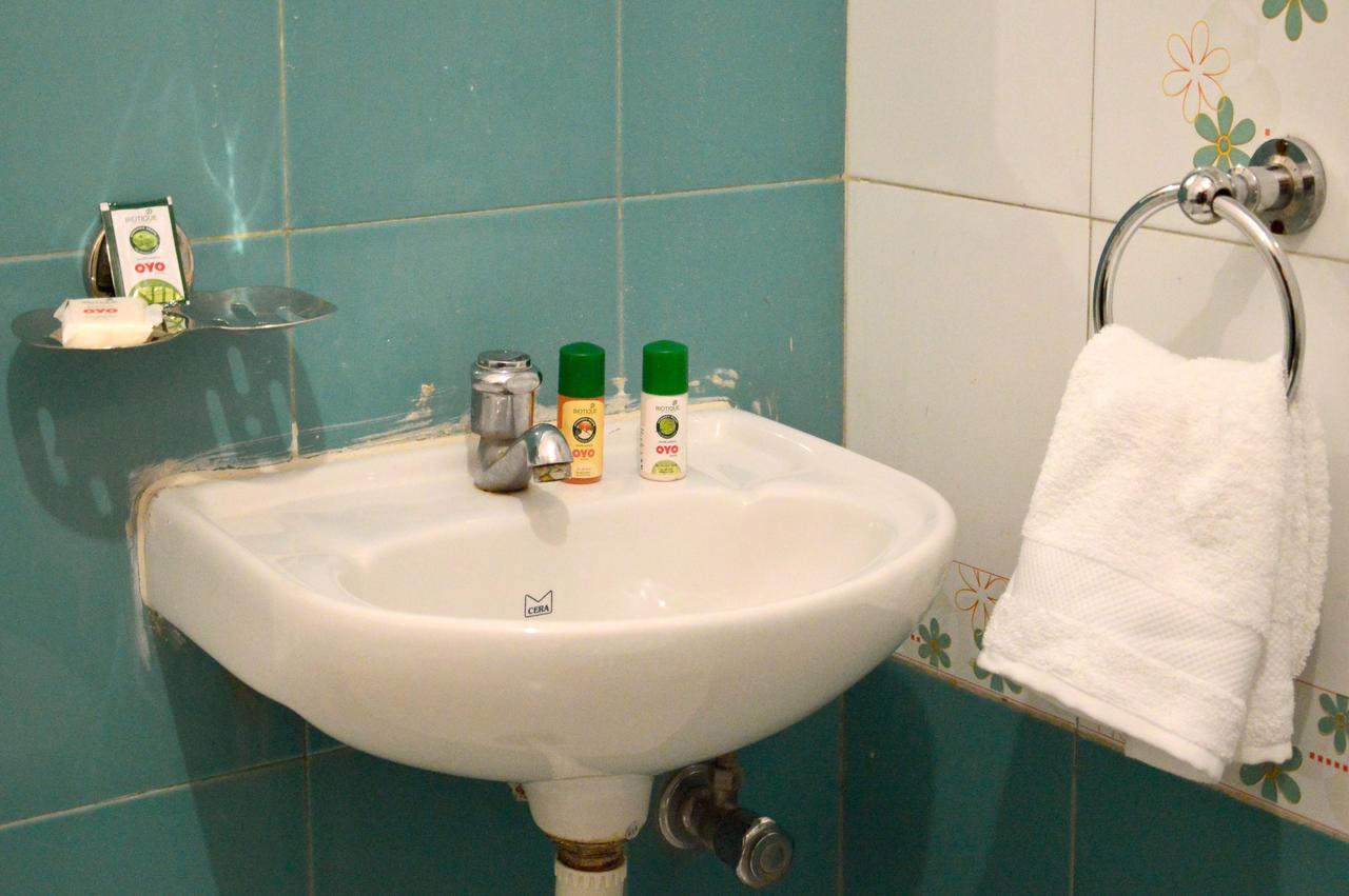 Oyo 6179 Hotel Aarjee Crescent ชัยปุระ ภายนอก รูปภาพ